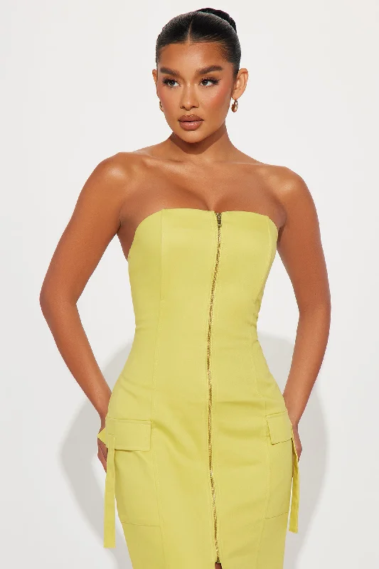 Nyx Cargo Midi Dress - Chartreuse