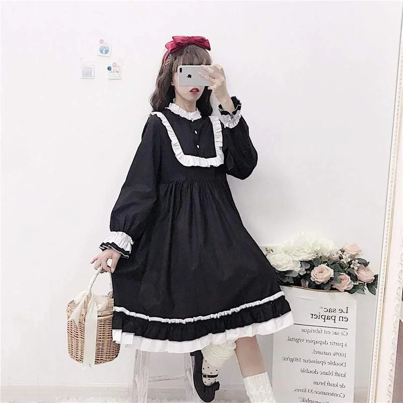 Lolita Lace Flare Sleeved Dress