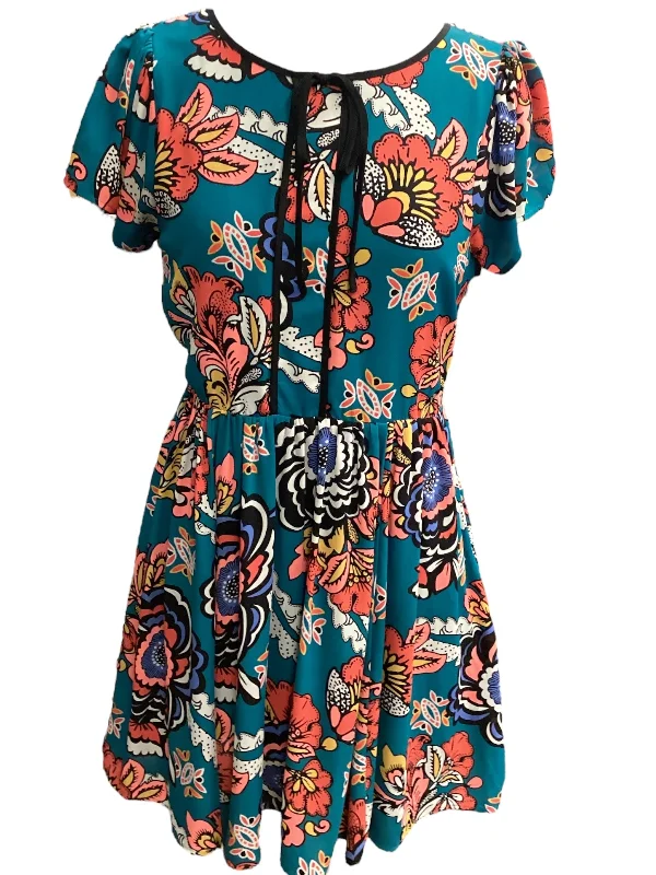 Multi-colored Dress Casual Midi Express, Size 6